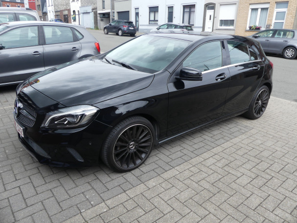 Voiture Mercedes-Benz A 180 (2018-99.600 km-VIN:WDD1760121J776850) - سيارة: صور 1 Voiture Mercedes-Benz A 180 (2018-99.600 km-VIN:WDD1760121J776850) - سيارة: صور 1