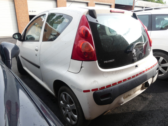 Voiture Peugeot 107 (2012-99.475 km) - سيارة: صور 4 Voiture Peugeot 107 (2012-99.475 km) - سيارة: صور 4