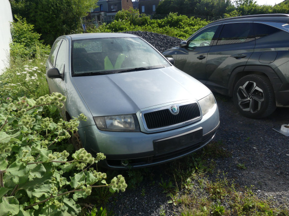 Voiture Skoda Fabia (2004-189.523 km) - سيارة: صور 2 Voiture Skoda Fabia (2004-189.523 km) - سيارة: صور 2