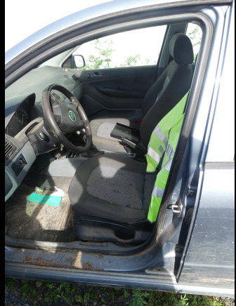 Voiture Skoda Fabia (2004-189.523 km) - سيارة: صور 5 Voiture Skoda Fabia (2004-189.523 km) - سيارة: صور 5