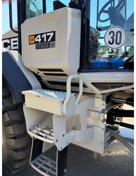 JCB 417HT Stage V 2023! - اللودر بعجل: صور 4 JCB 417HT Stage V 2023! - اللودر بعجل: صور 4