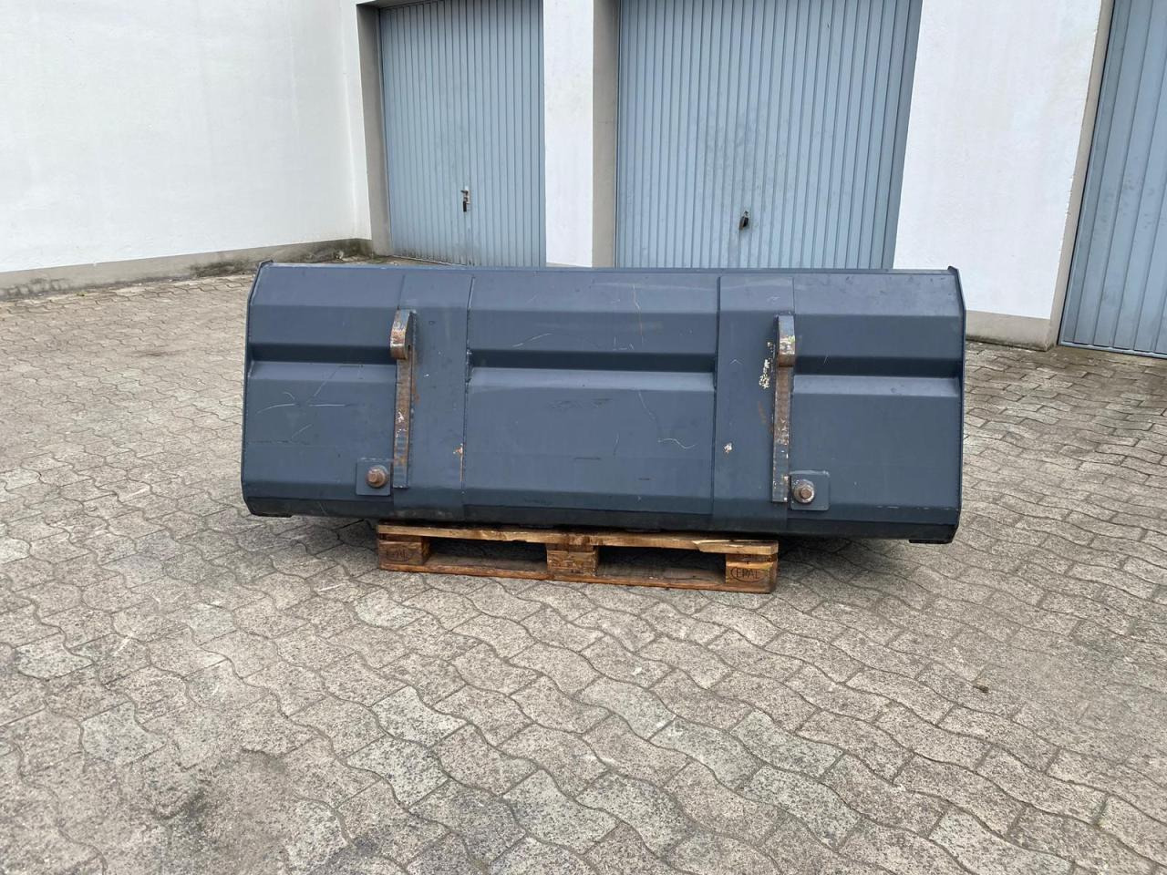 AF Landtechnik 2m Typ L John Deere - بكت: صور 2 AF Landtechnik 2m Typ L John Deere - بكت: صور 2