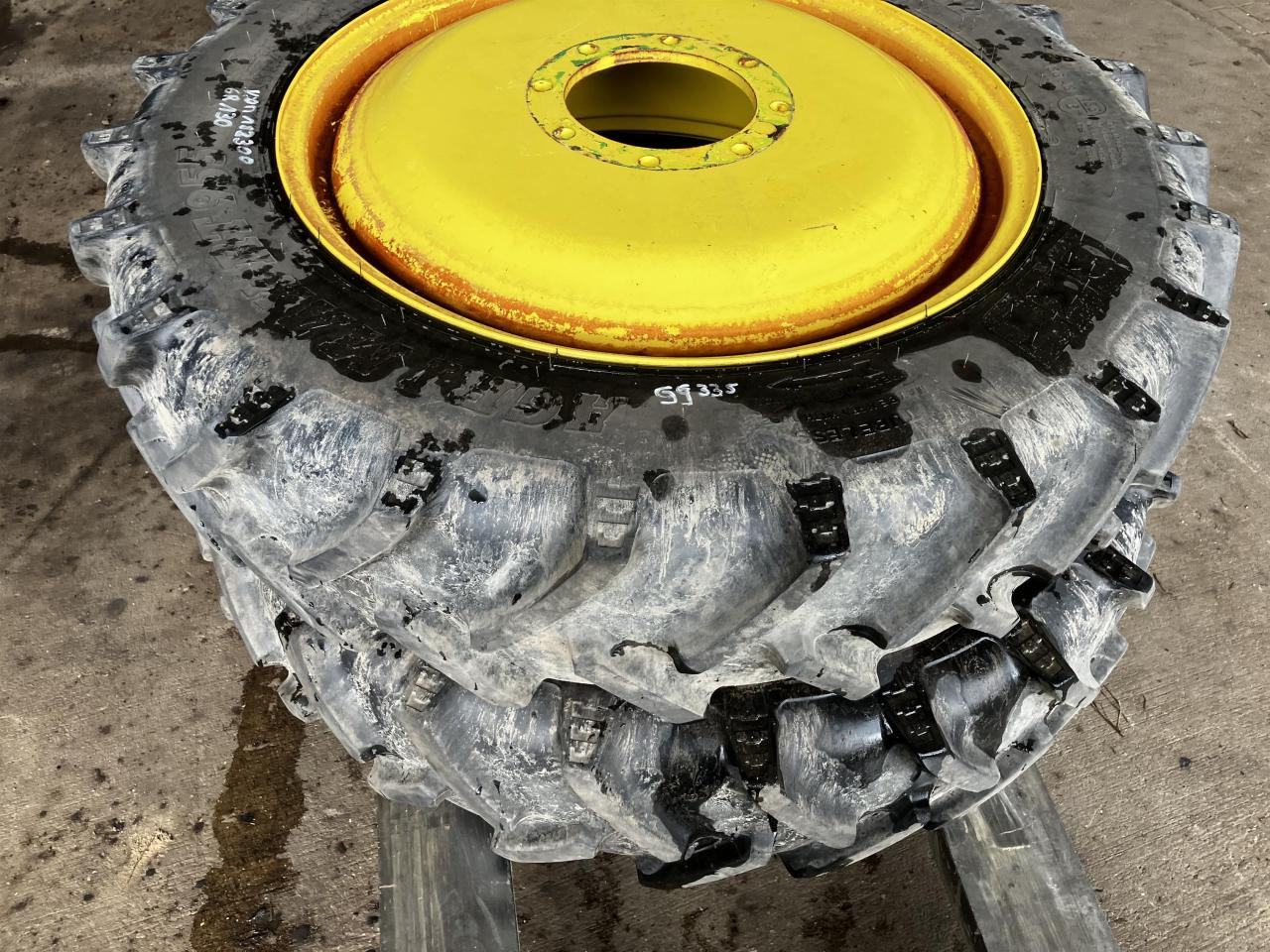 BKT 270/95R32 - الإطارات - الآلات والماكينات الزراعية: صور 4 BKT 270/95R32 - الإطارات - الآلات والماكينات الزراعية: صور 4