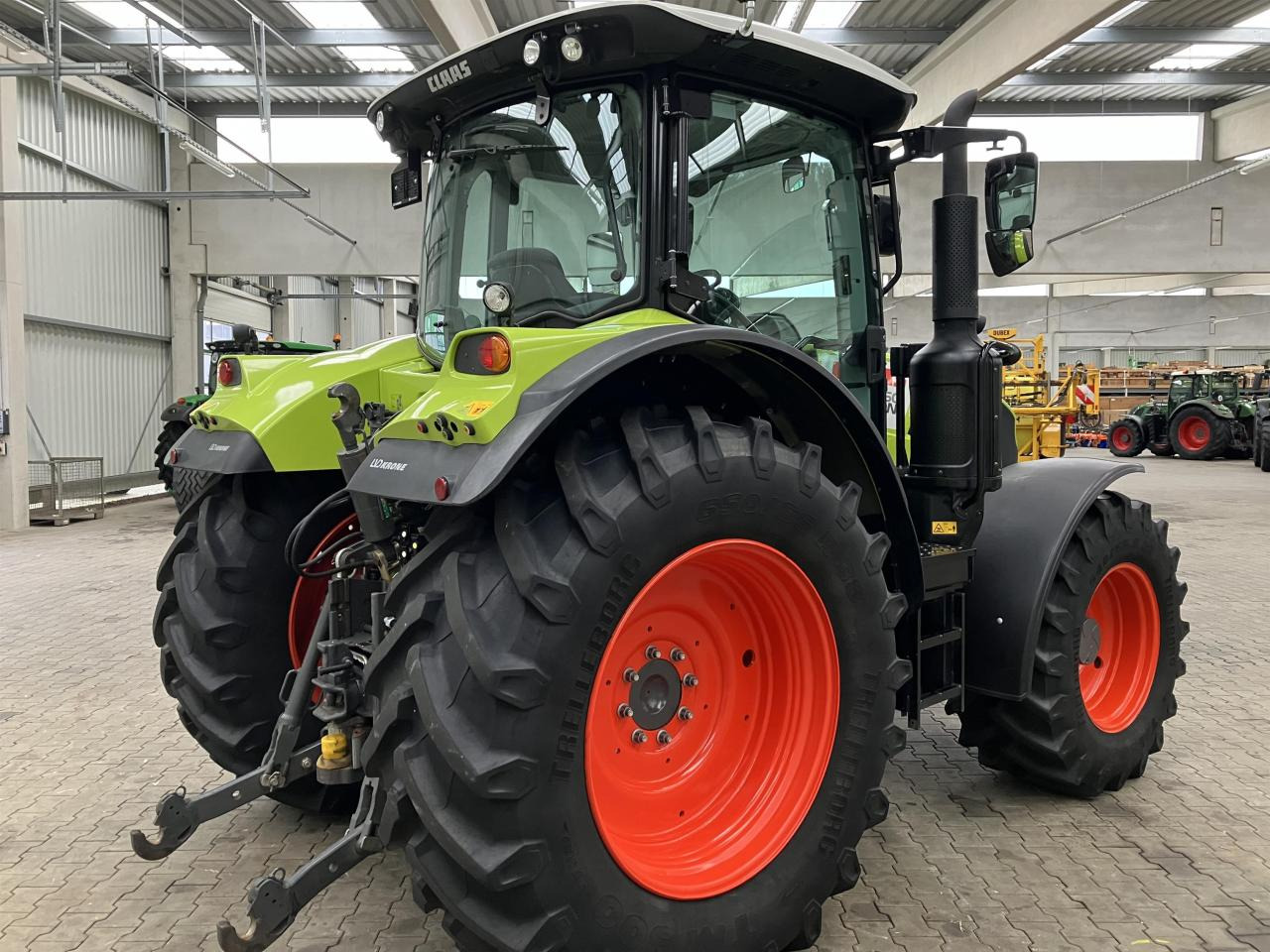 CLAAS Arion 550 - جرار: صور 4 CLAAS Arion 550 - جرار: صور 4
