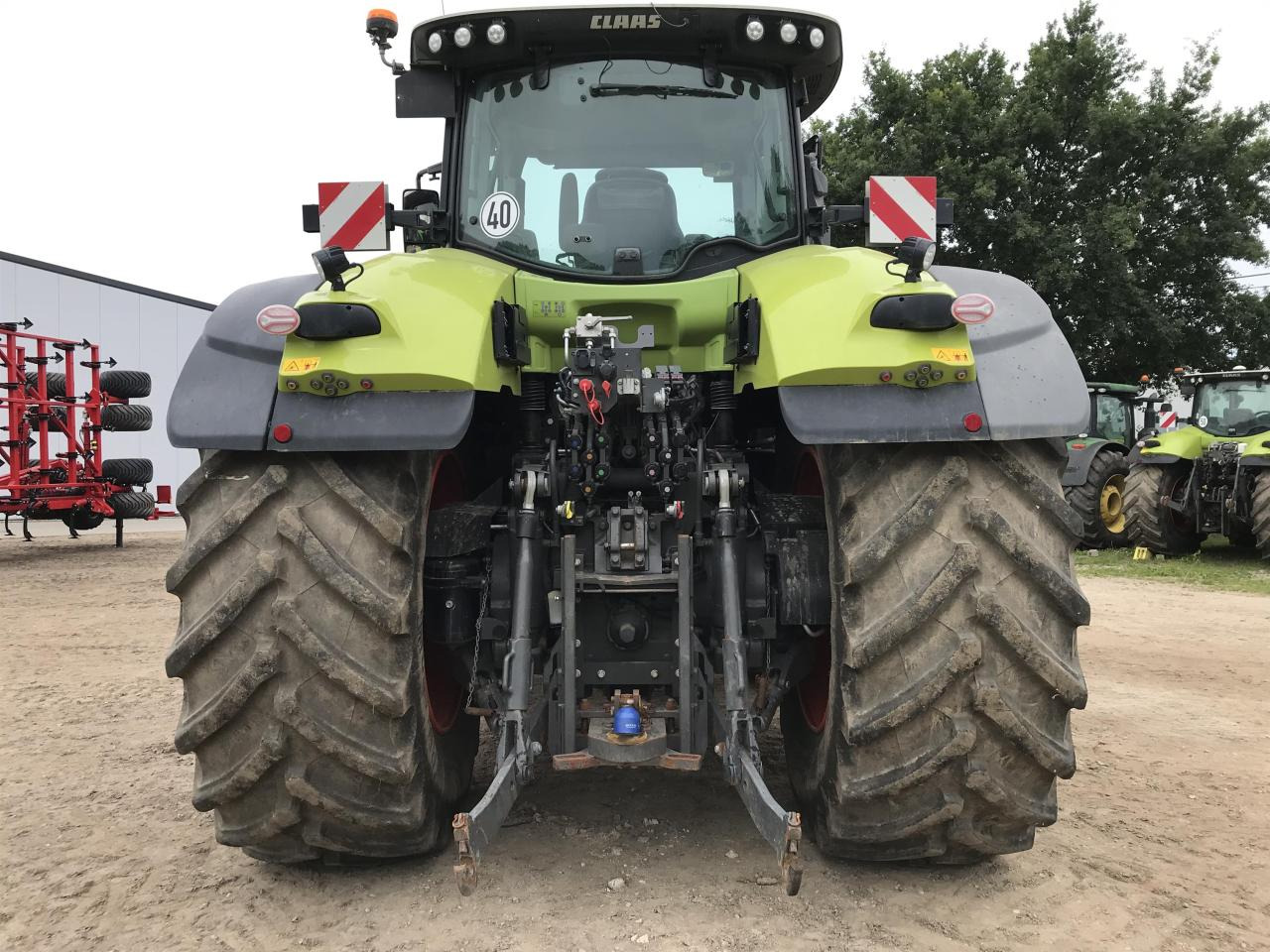 CLAAS Axion 950 - جرار: صور 5 CLAAS Axion 950 - جرار: صور 5