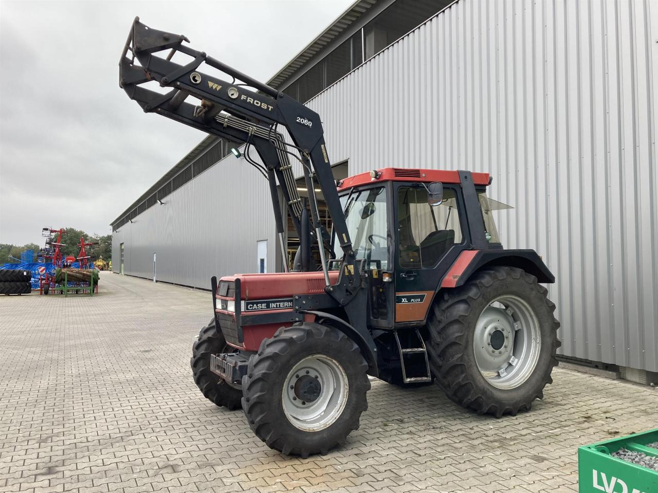 Case-IH 844 XL Plus - جرار: صور 1 Case-IH 844 XL Plus - جرار: صور 1