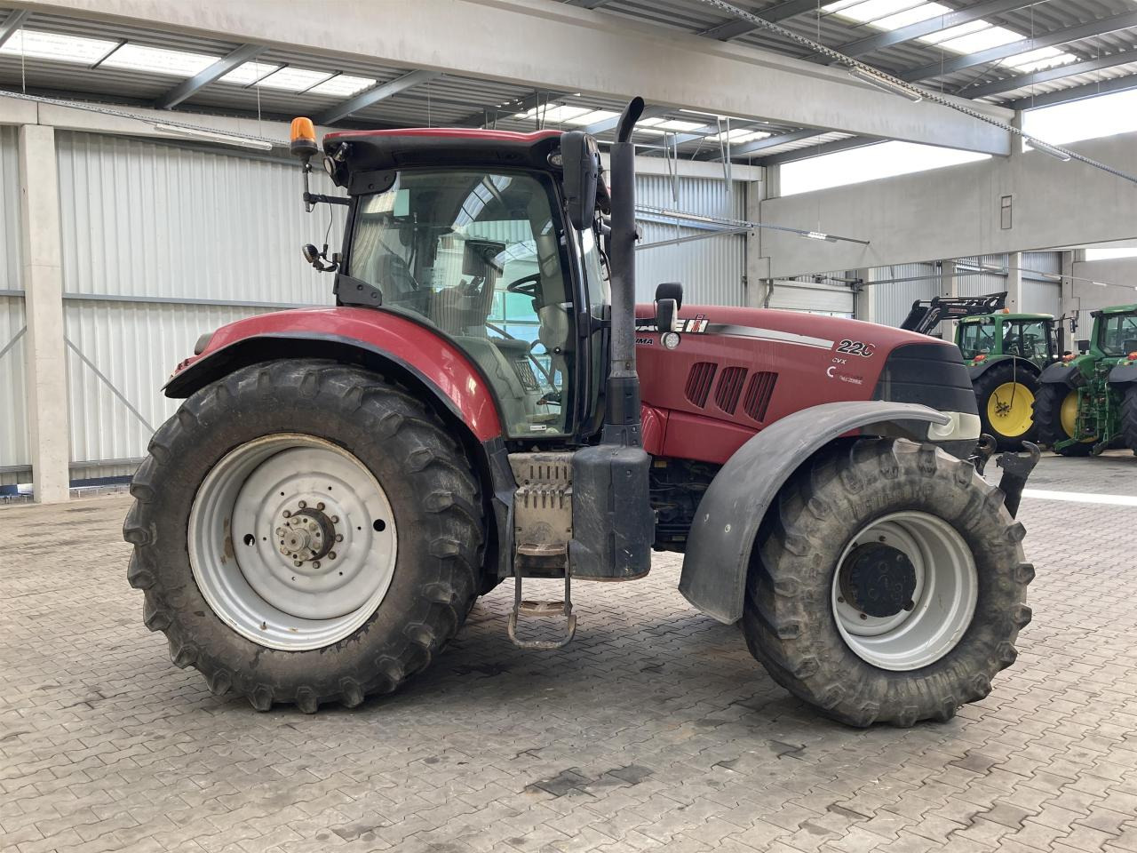 Case-IH Puma CVX 220 - جرار: صور 4 Case-IH Puma CVX 220 - جرار: صور 4