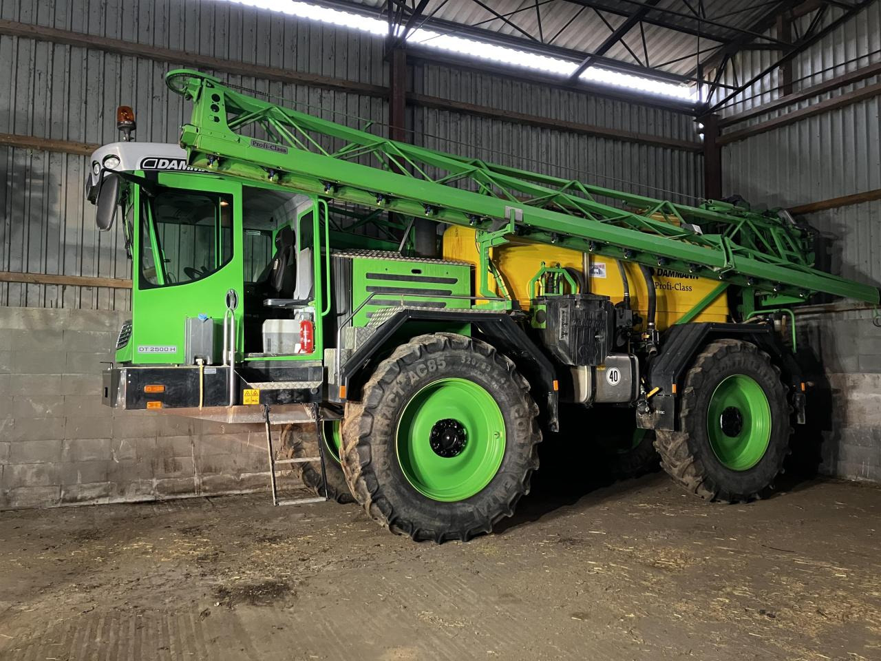 Dammann DT 2500H - آلة الرش المقطورة: صور 1 Dammann DT 2500H - آلة الرش المقطورة: صور 1