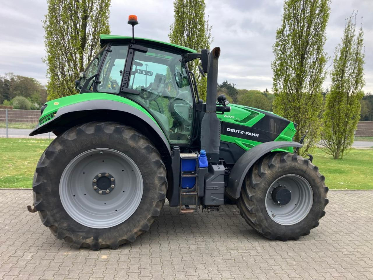 Deutz-Fahr 6215 TTV - جرار: صور 3 Deutz-Fahr 6215 TTV - جرار: صور 3