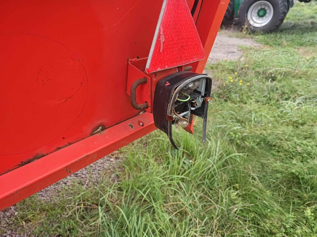Deutz-Fahr E390 - مقطورات الاعلاف: صور 2 Deutz-Fahr E390 - مقطورات الاعلاف: صور 2
