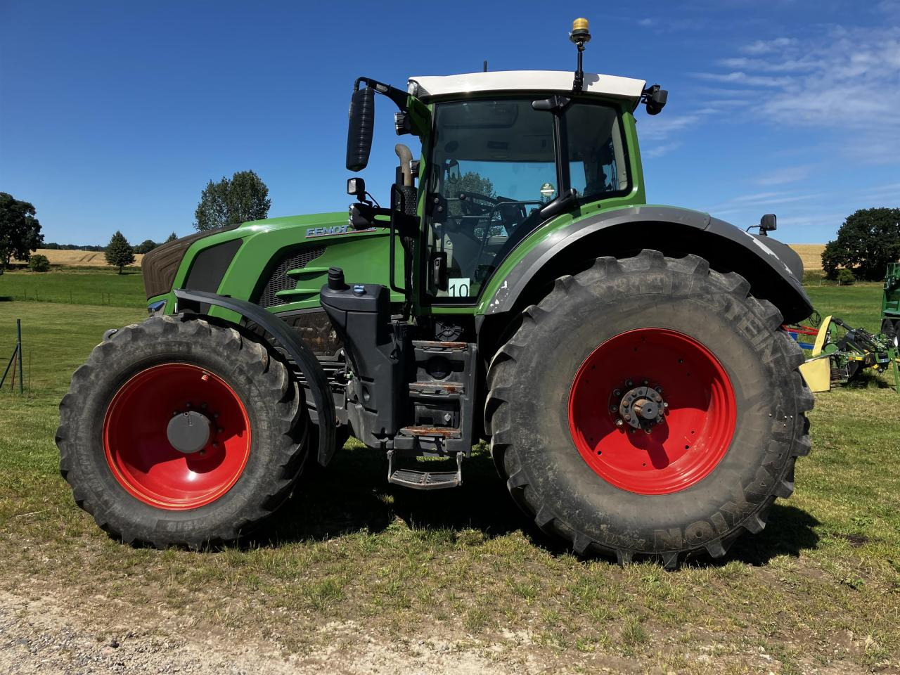Fendt 828 Vario - جرار: صور 1 Fendt 828 Vario - جرار: صور 1