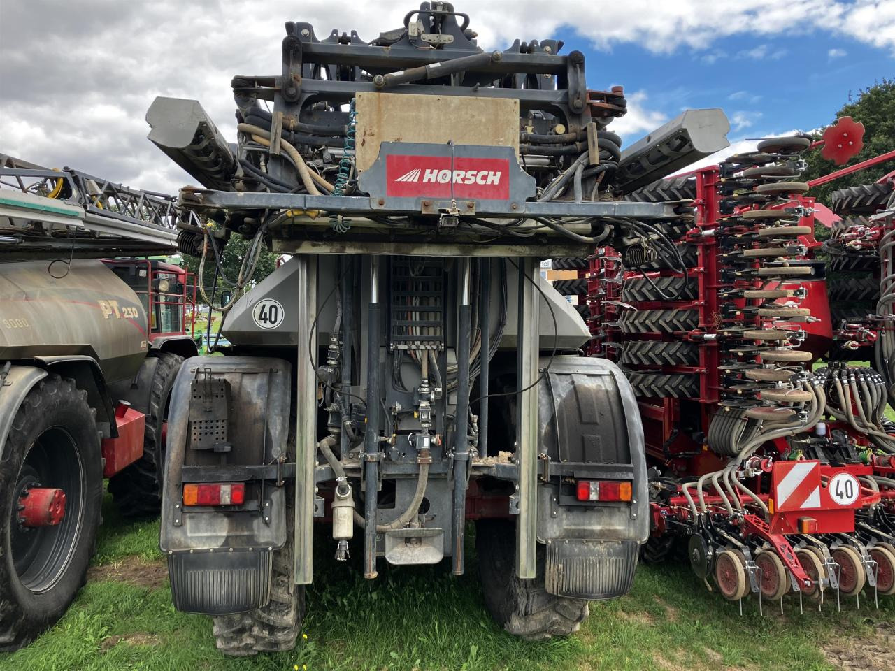 Horsch PT 270 - آلة الرش المقطورة: صور 4 Horsch PT 270 - آلة الرش المقطورة: صور 4