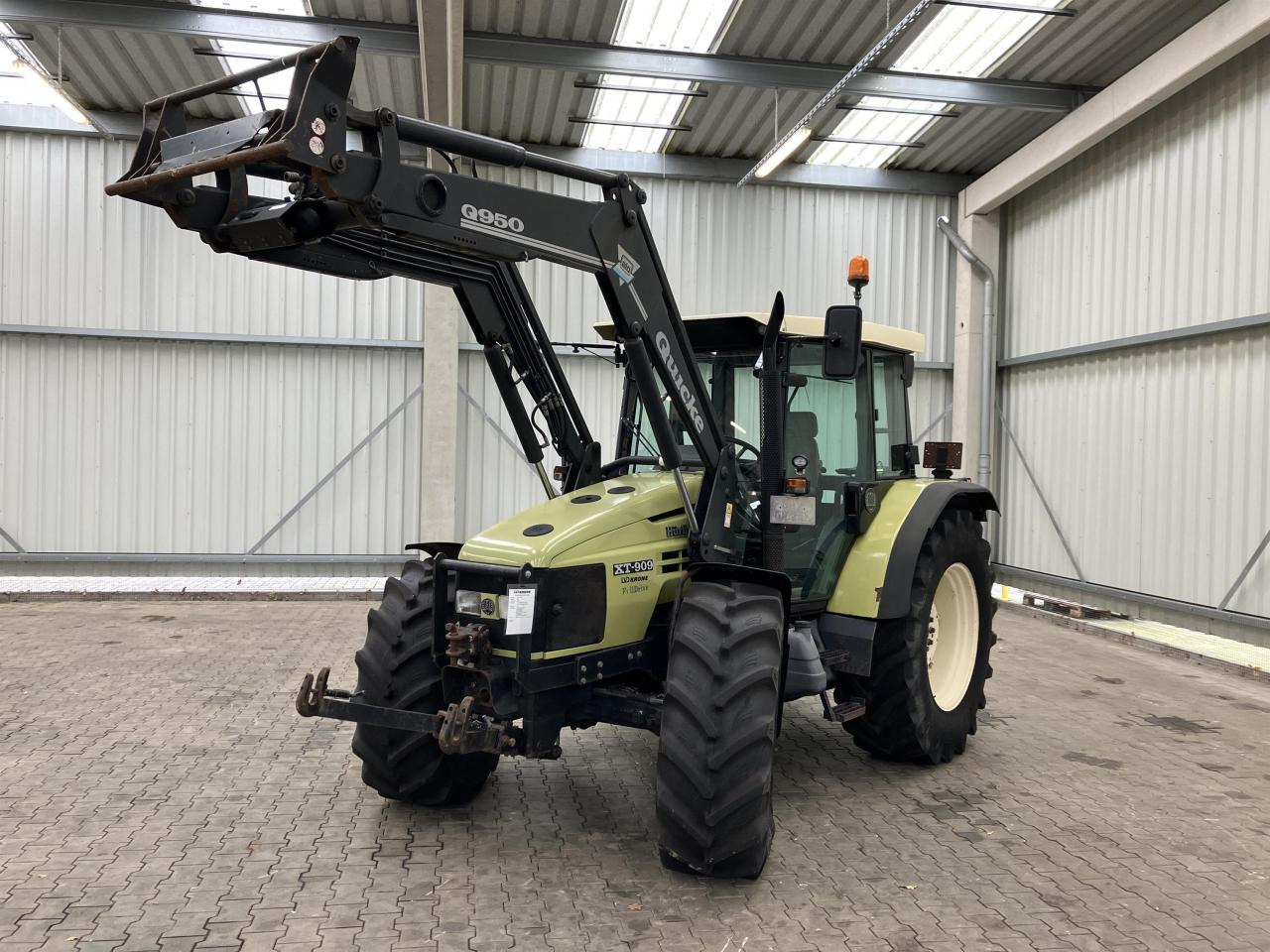 Hürlimann XT 909 - جرار: صور 1 Hürlimann XT 909 - جرار: صور 1