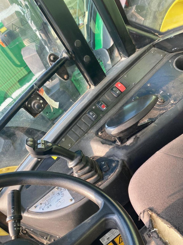 JCB TM 220 - رافعة تلسكوبية: صور 4 JCB TM 220 - رافعة تلسكوبية: صور 4