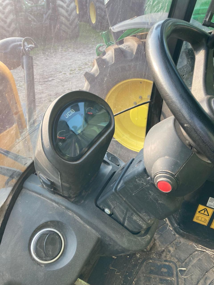 JCB TM 220 - رافعة تلسكوبية: صور 3 JCB TM 220 - رافعة تلسكوبية: صور 3