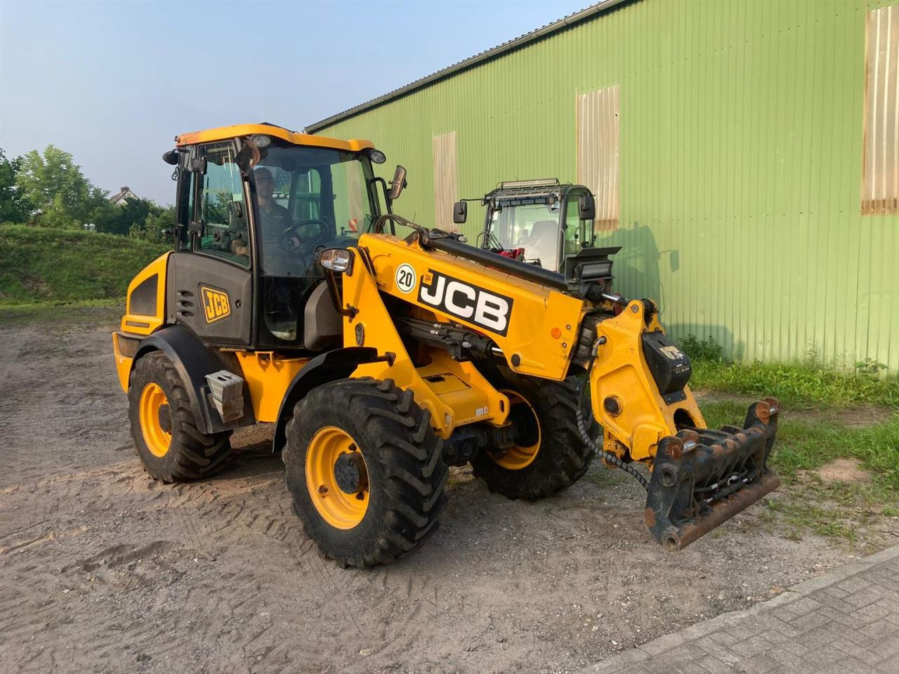 JCB TM 220 - رافعة تلسكوبية: صور 1 JCB TM 220 - رافعة تلسكوبية: صور 1
