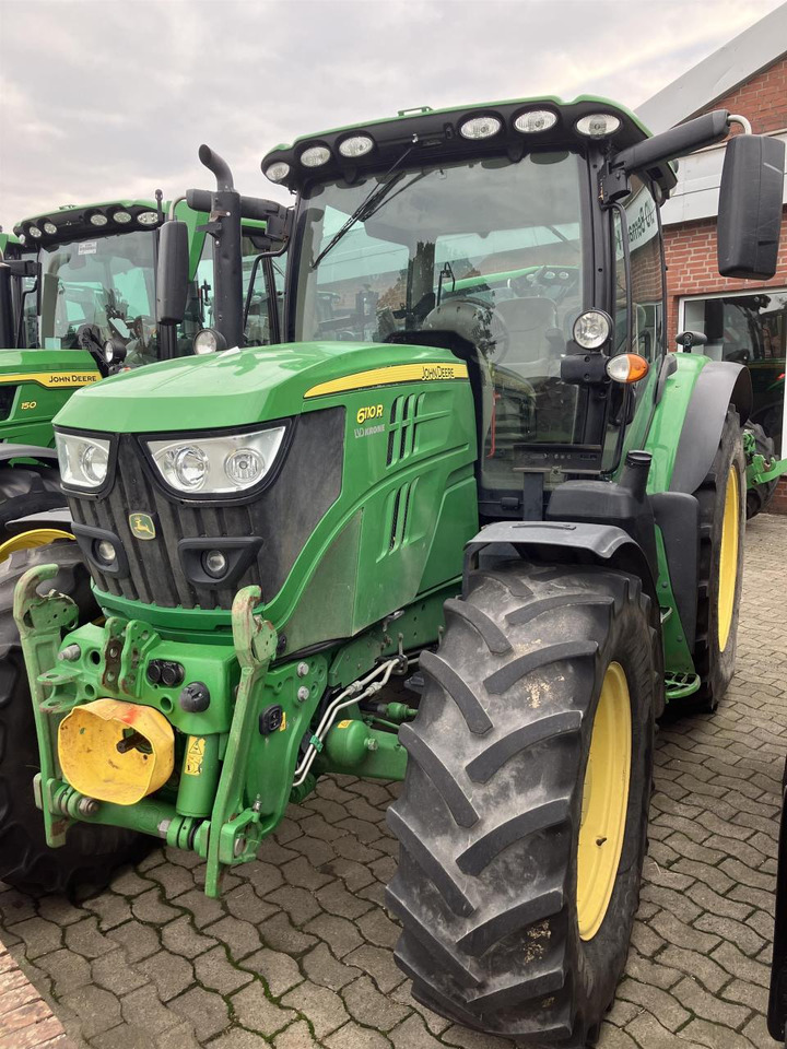 John Deere 6110R - جرار: صور 1 John Deere 6110R - جرار: صور 1