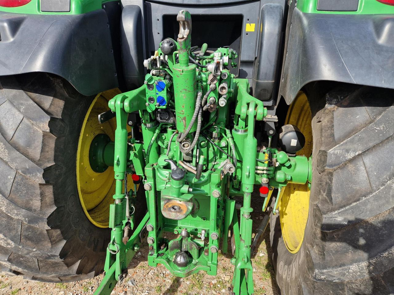 John Deere 6140R - جرار: صور 4 John Deere 6140R - جرار: صور 4