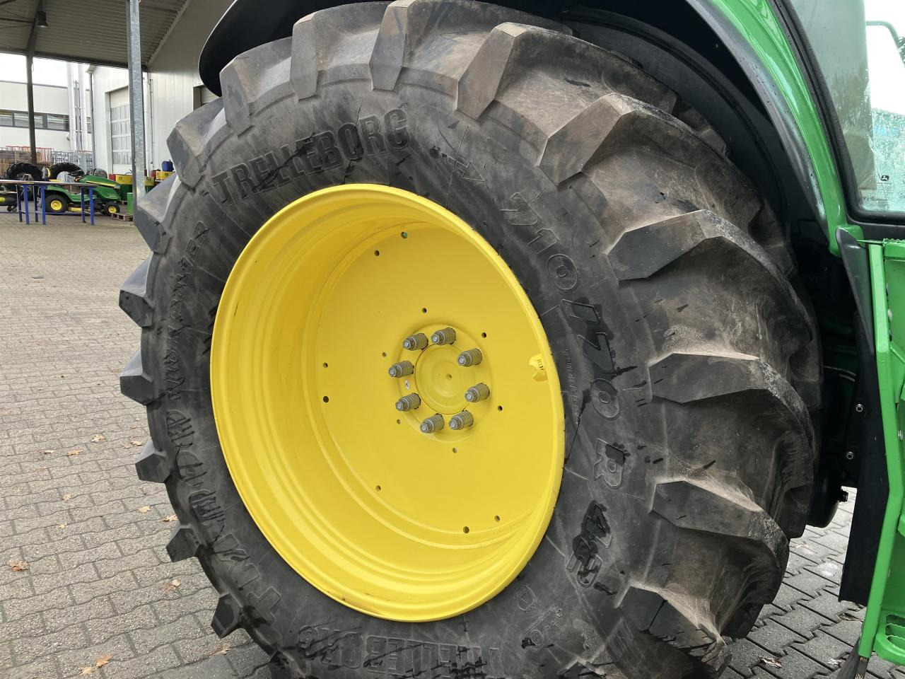 John Deere 6195M - جرار: صور 5 John Deere 6195M - جرار: صور 5