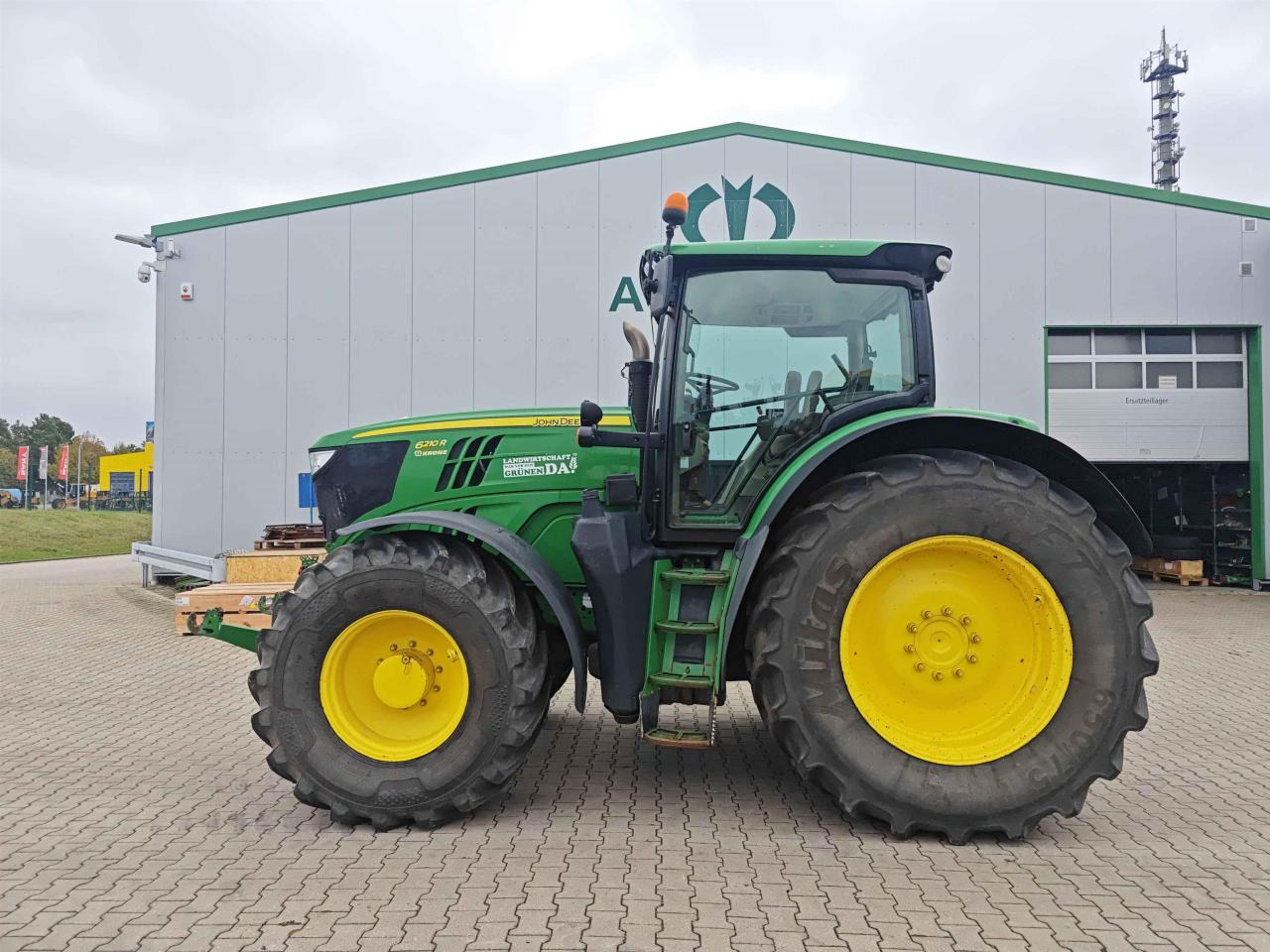 John Deere 6210R - جرار: صور 2 John Deere 6210R - جرار: صور 2