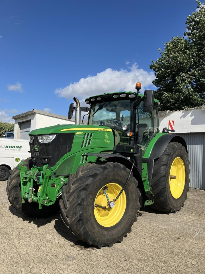 John Deere 6215R - جرار: صور 1 John Deere 6215R - جرار: صور 1