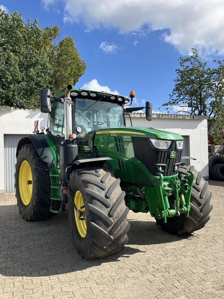 John Deere 6215R - جرار: صور 4 John Deere 6215R - جرار: صور 4