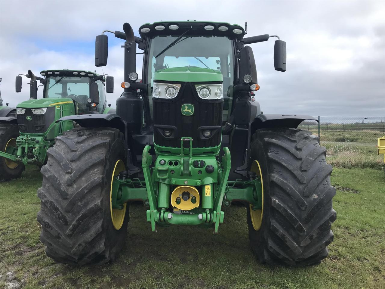 John Deere 6250R - جرار: صور 3 John Deere 6250R - جرار: صور 3
