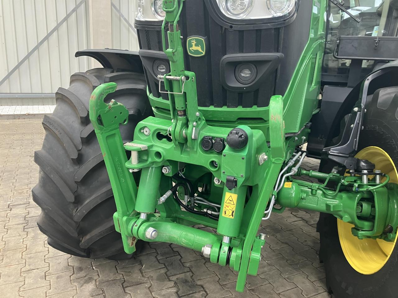 John Deere 6R 140 - جرار: صور 3 John Deere 6R 140 - جرار: صور 3