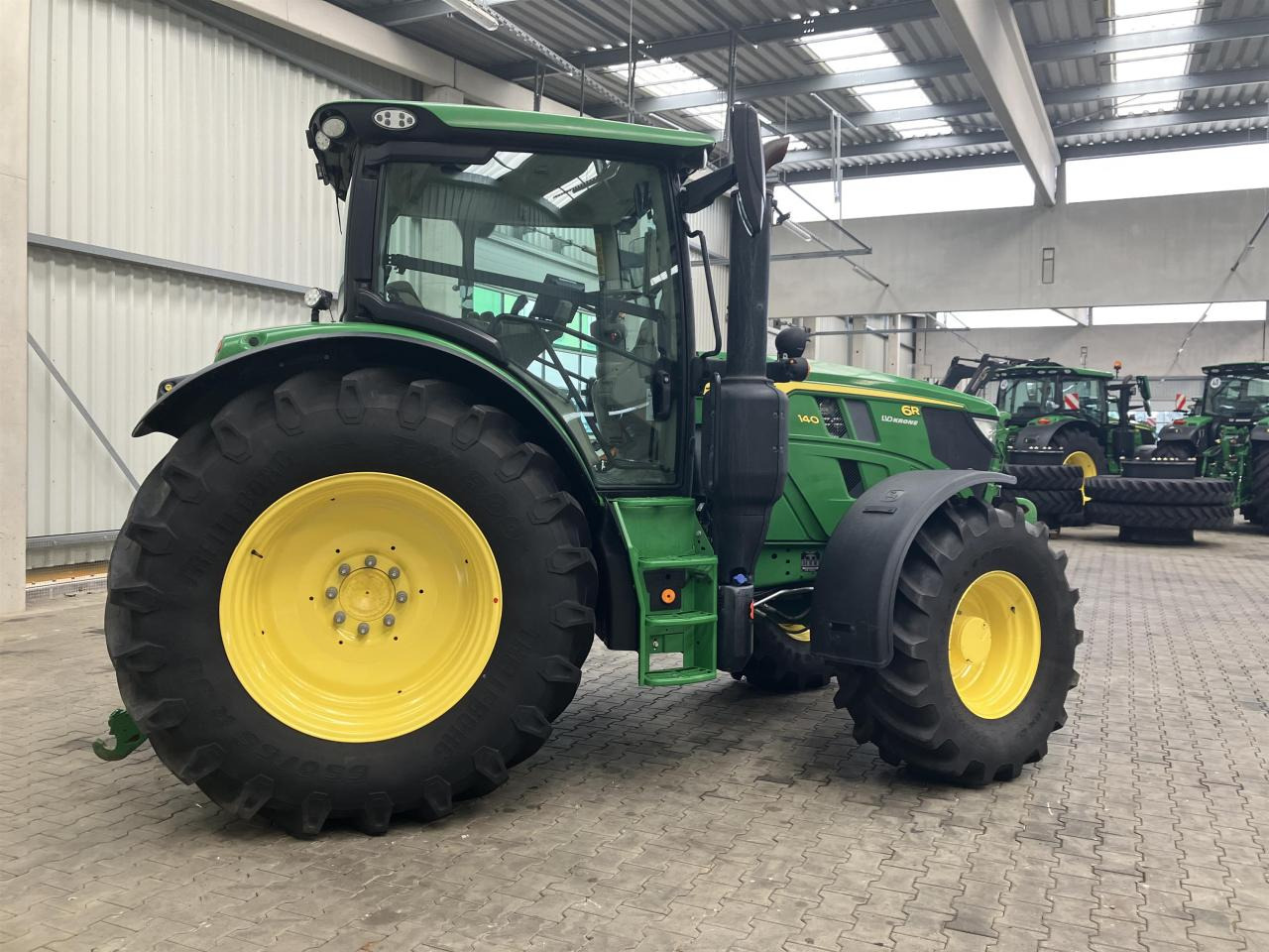 John Deere 6R 140 - جرار: صور 5 John Deere 6R 140 - جرار: صور 5