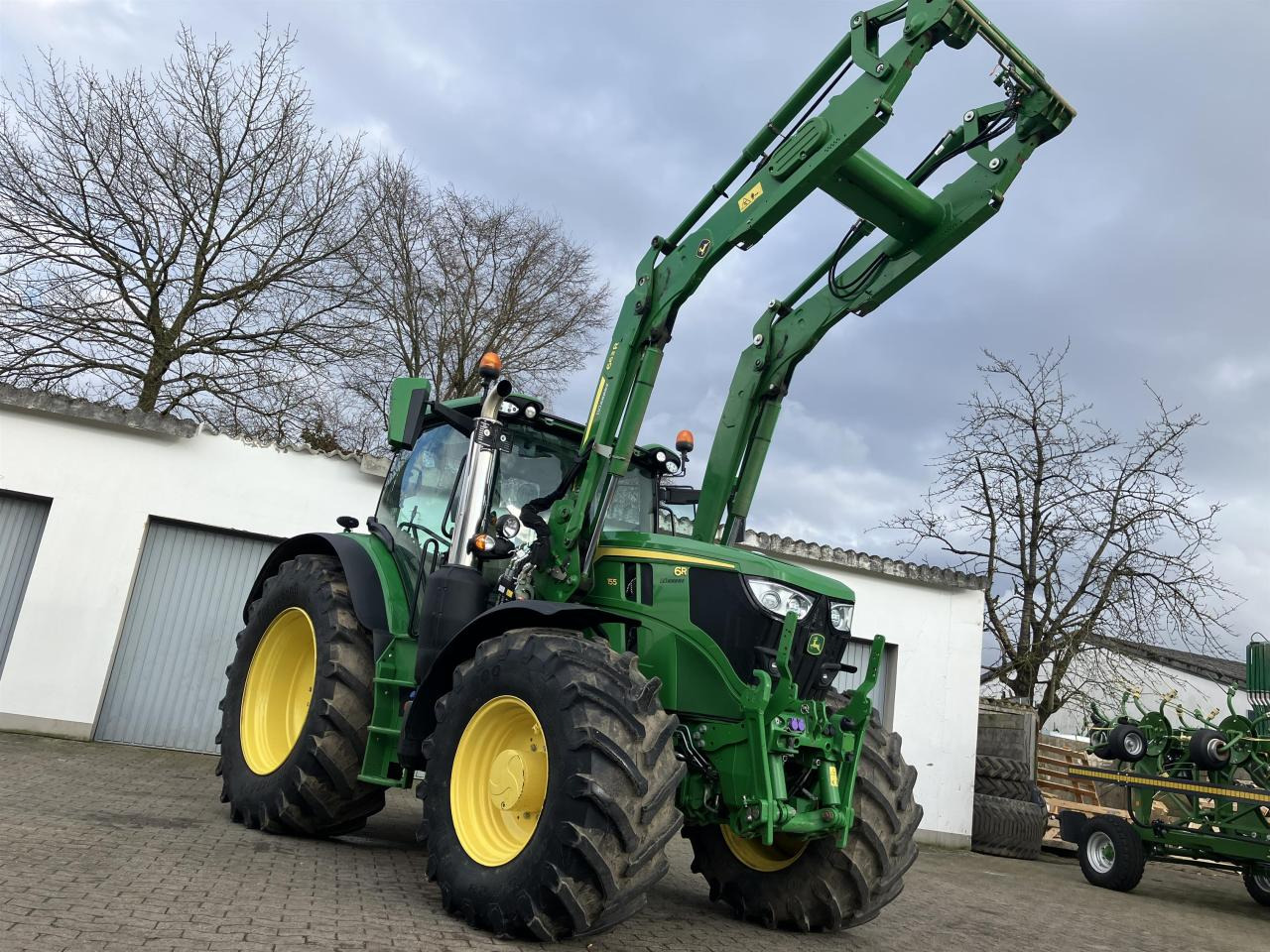 John Deere 6R 155 - جرار: صور 2 John Deere 6R 155 - جرار: صور 2