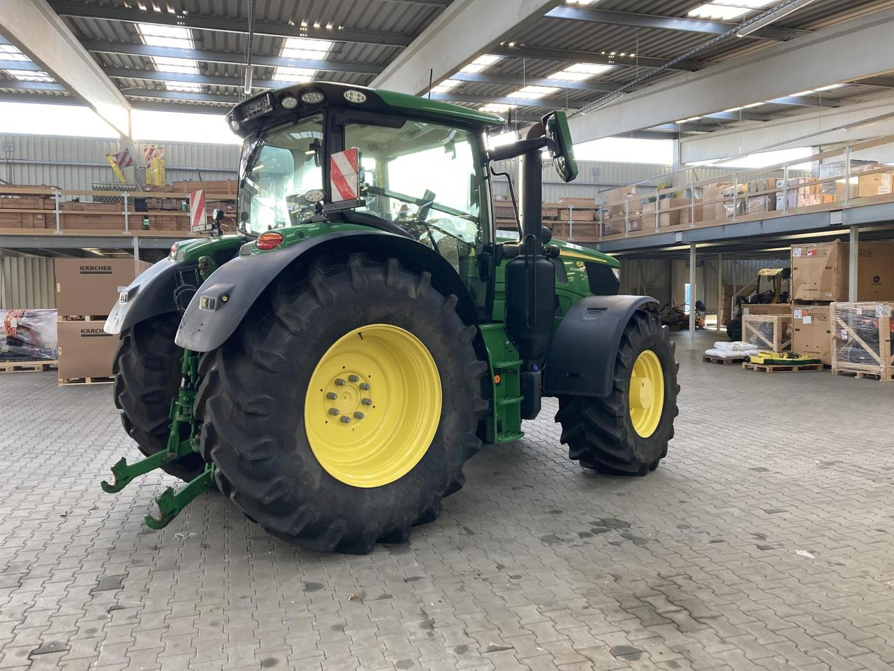 John Deere 6R 185 - جرار: صور 5 John Deere 6R 185 - جرار: صور 5