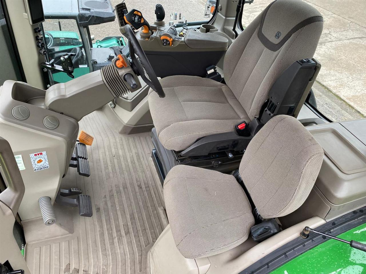 John Deere 7R 310 - جرار: صور 3 John Deere 7R 310 - جرار: صور 3