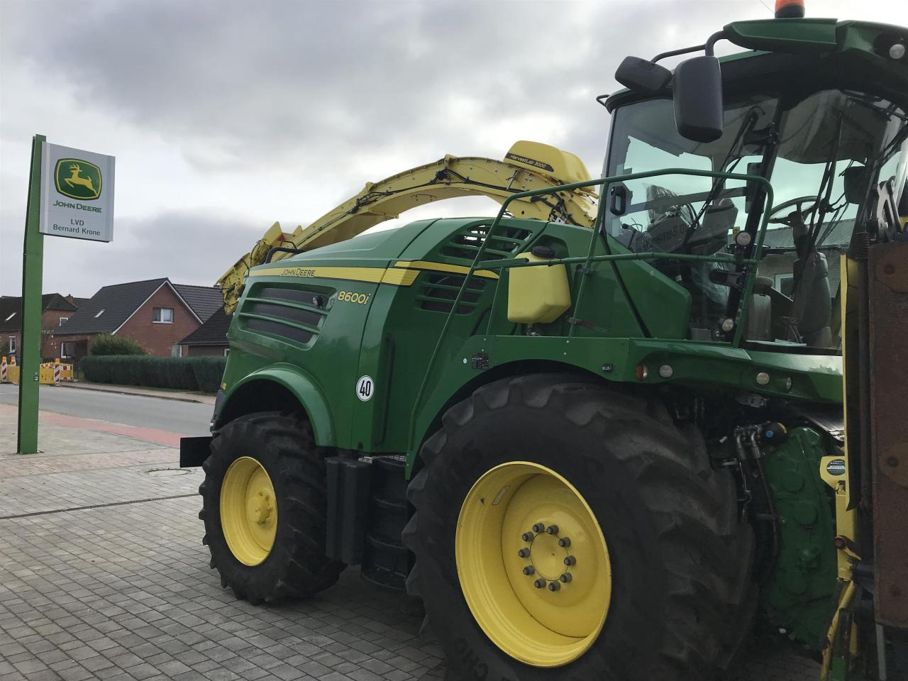 John Deere 8600 - حصادة الأعلاف: صور 2 John Deere 8600 - حصادة الأعلاف: صور 2