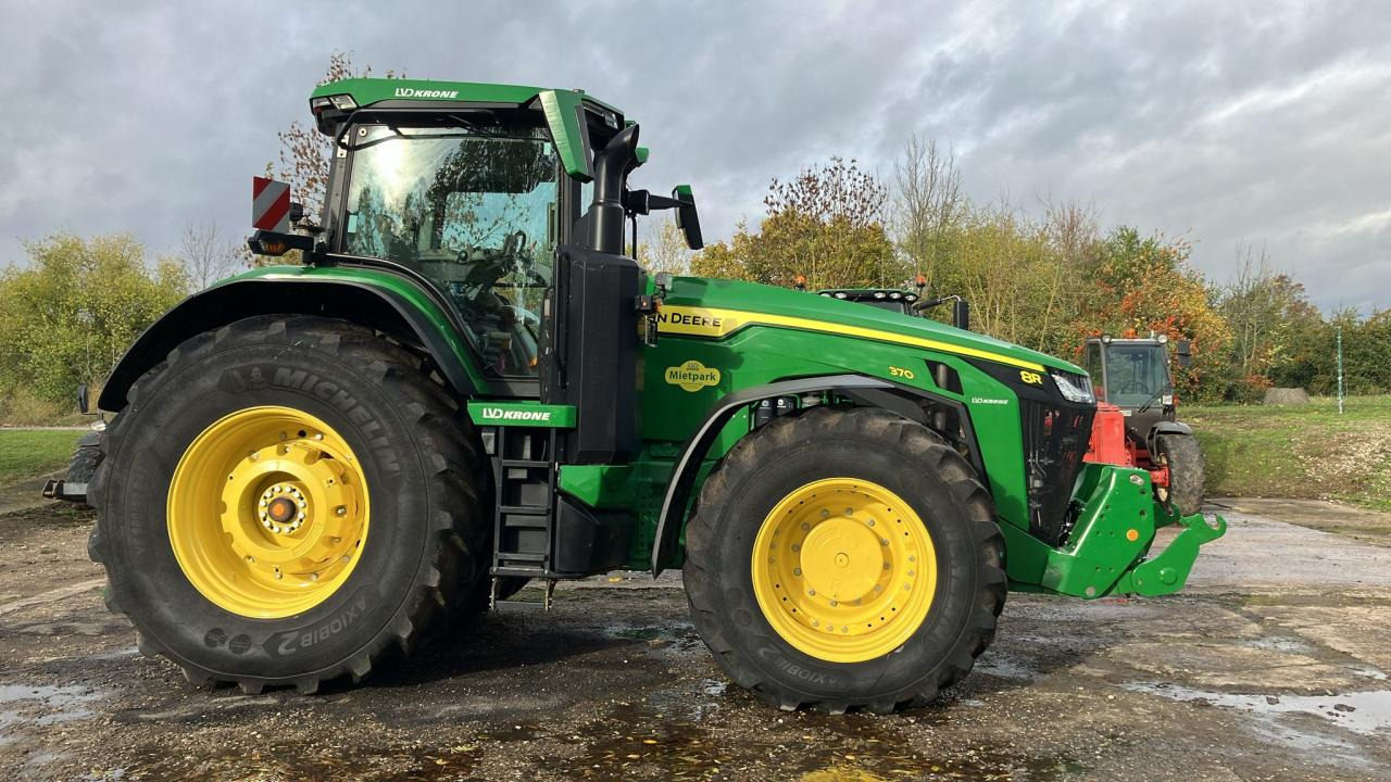 John Deere 8R 370 - جرار: صور 3 John Deere 8R 370 - جرار: صور 3