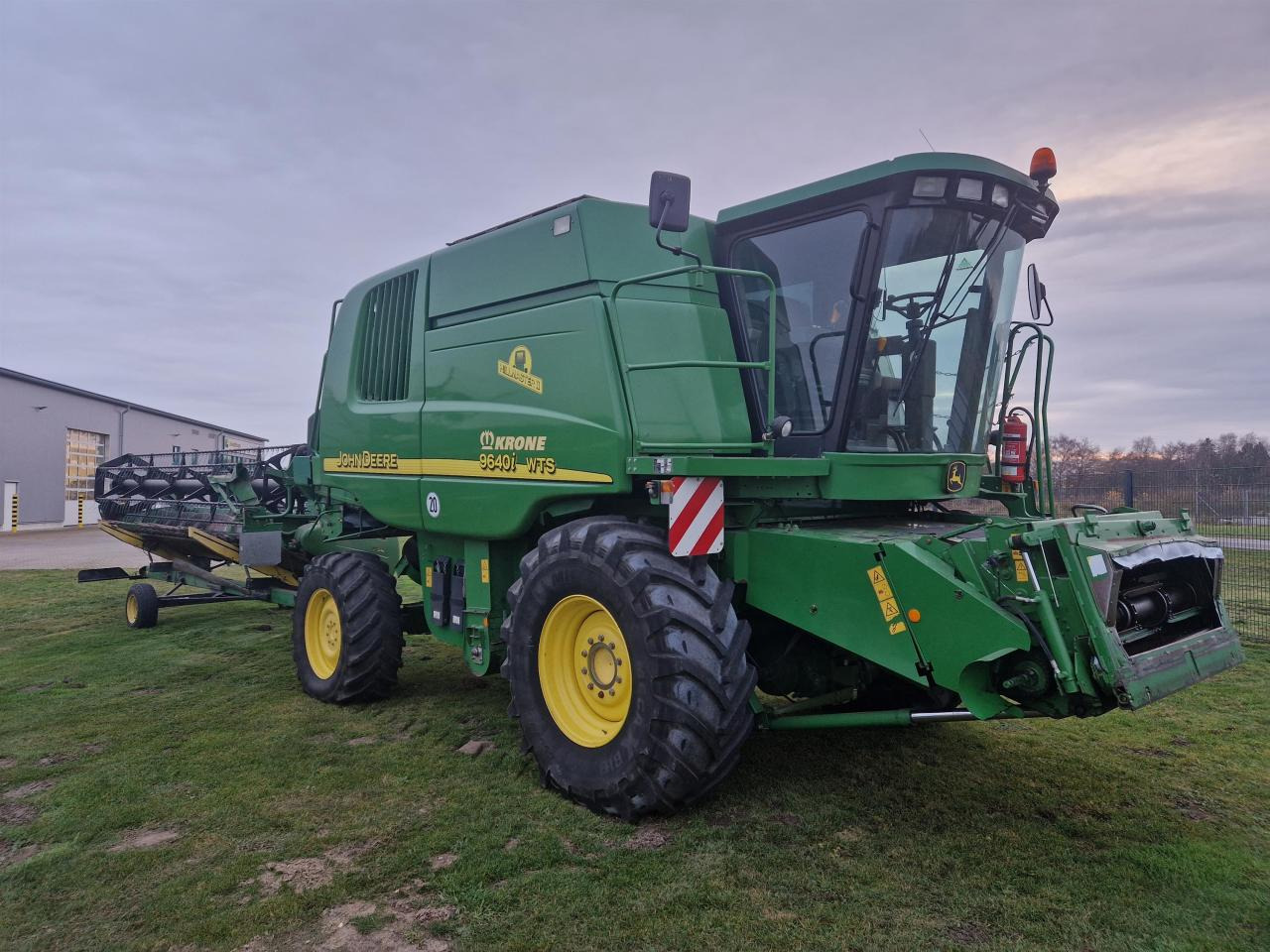 John Deere 9640i WTS HM - حصادة شاملة: صور 2 John Deere 9640i WTS HM - حصادة شاملة: صور 2
