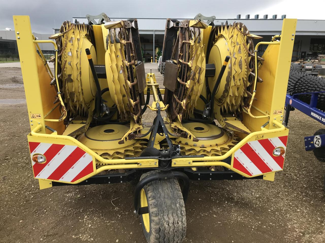 John Deere 9800i - حصادة الأعلاف: صور 5 John Deere 9800i - حصادة الأعلاف: صور 5