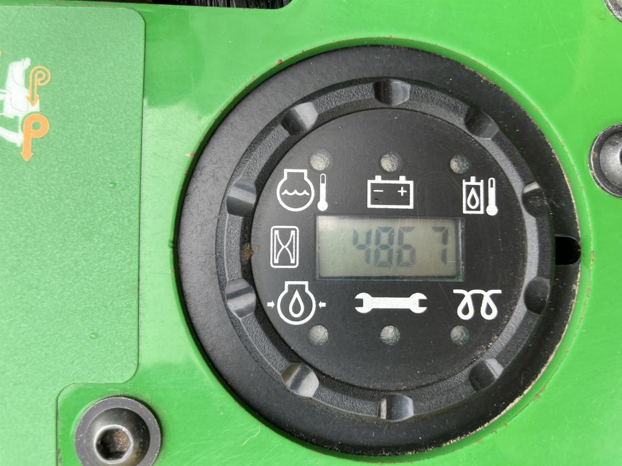 John Deere F1570 Frontmäher - جزازة المروج: صور 5 John Deere F1570 Frontmäher - جزازة المروج: صور 5