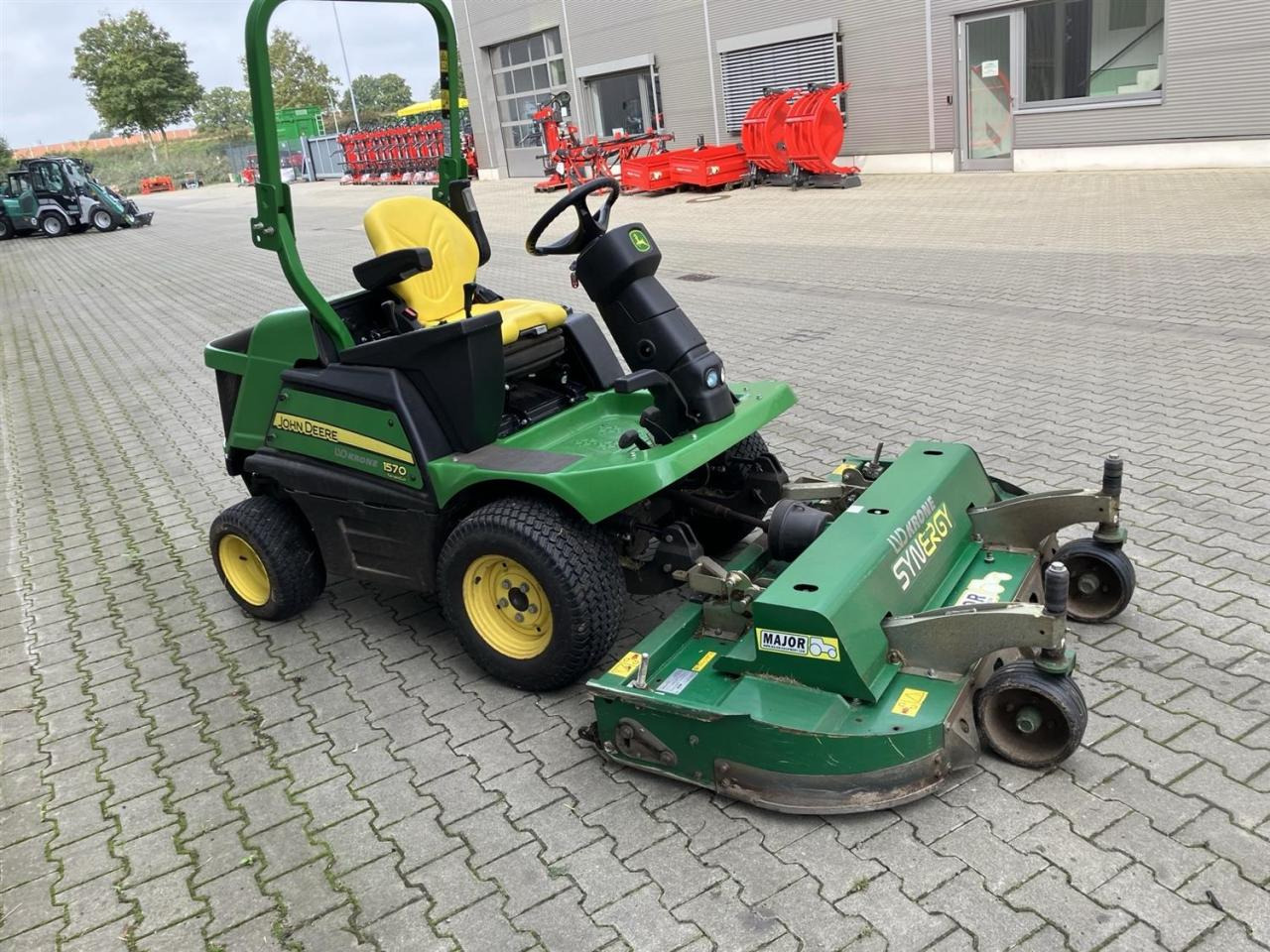 John Deere F1570 Frontmäher - جزازة المروج: صور 3 John Deere F1570 Frontmäher - جزازة المروج: صور 3