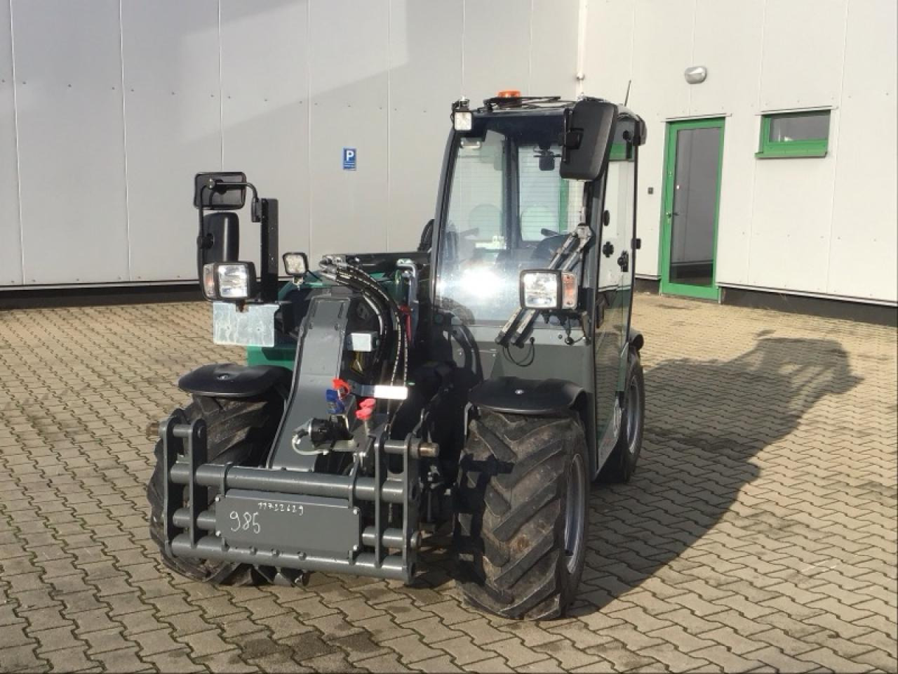 Kramer KT144 - رافعة تلسكوبية: صور 2 Kramer KT144 - رافعة تلسكوبية: صور 2