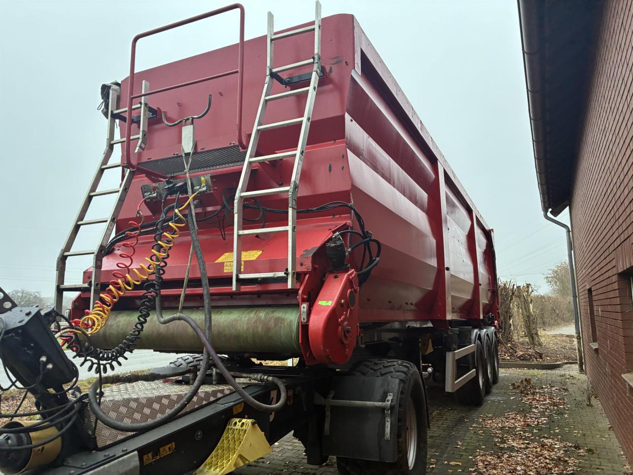 Krampe SB 30 - قلابة مقطورة الزراعية: صور 1 Krampe SB 30 - قلابة مقطورة الزراعية: صور 1