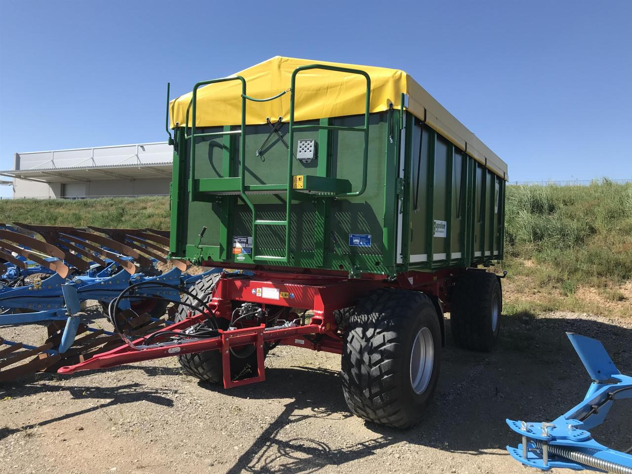 Kröger HKD 302 - قلابة مقطورة: صور 5 Kröger HKD 302 - قلابة مقطورة: صور 5