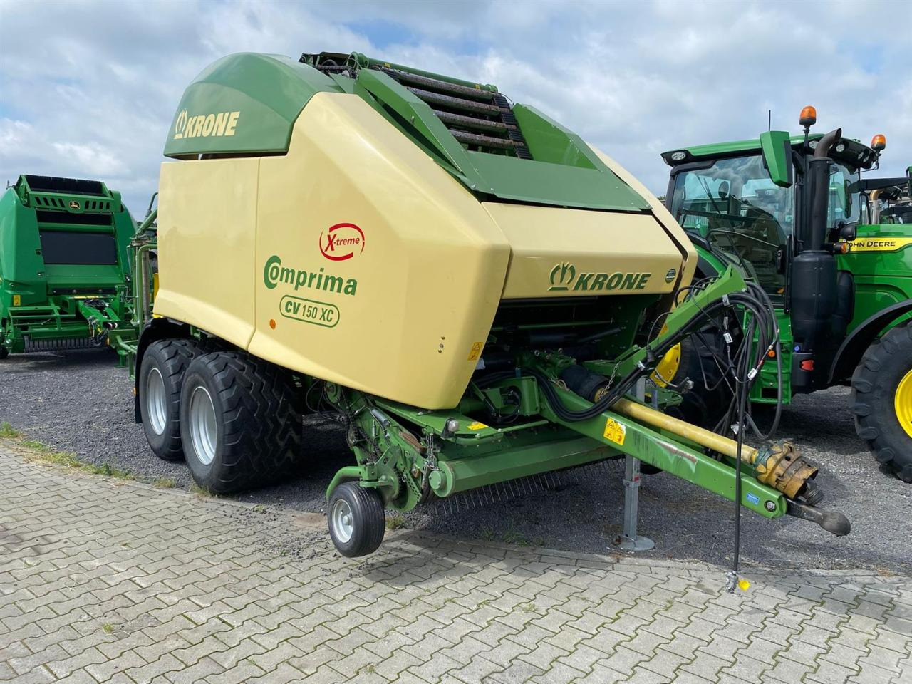 Krone CV 150 XC x-treme - مكبس القش الدائري: صور 1 Krone CV 150 XC x-treme - مكبس القش الدائري: صور 1
