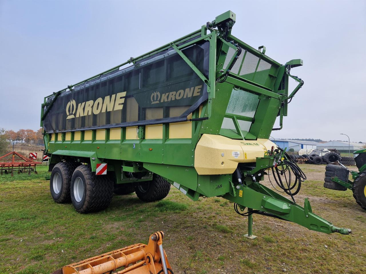 Krone GX 440 - قلابة مقطورة الزراعية: صور 1 Krone GX 440 - قلابة مقطورة الزراعية: صور 1