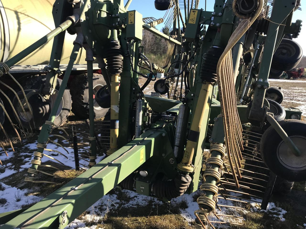 Krone Swadro 1400 Plus - لمّامَة القش: صور 5 Krone Swadro 1400 Plus - لمّامَة القش: صور 5