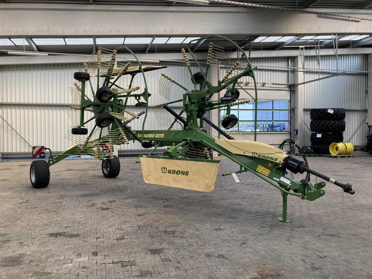 Krone Swadro TS 620 Twin - لمّامَة القش: صور 1 Krone Swadro TS 620 Twin - لمّامَة القش: صور 1