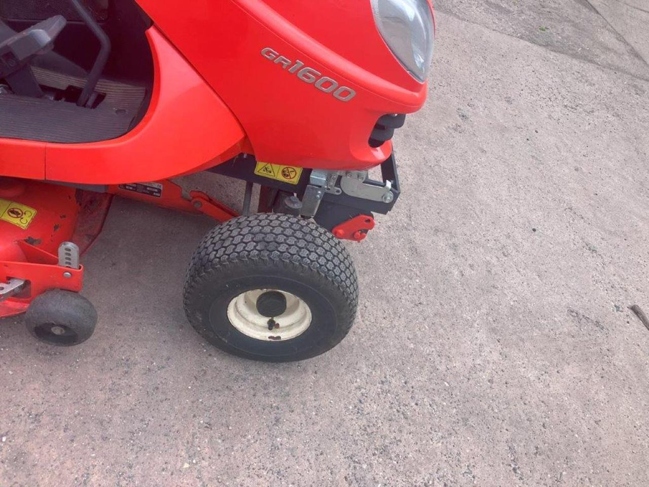 Kubota GR1600-ID-II - جزازة المروج: صور 4 Kubota GR1600-ID-II - جزازة المروج: صور 4