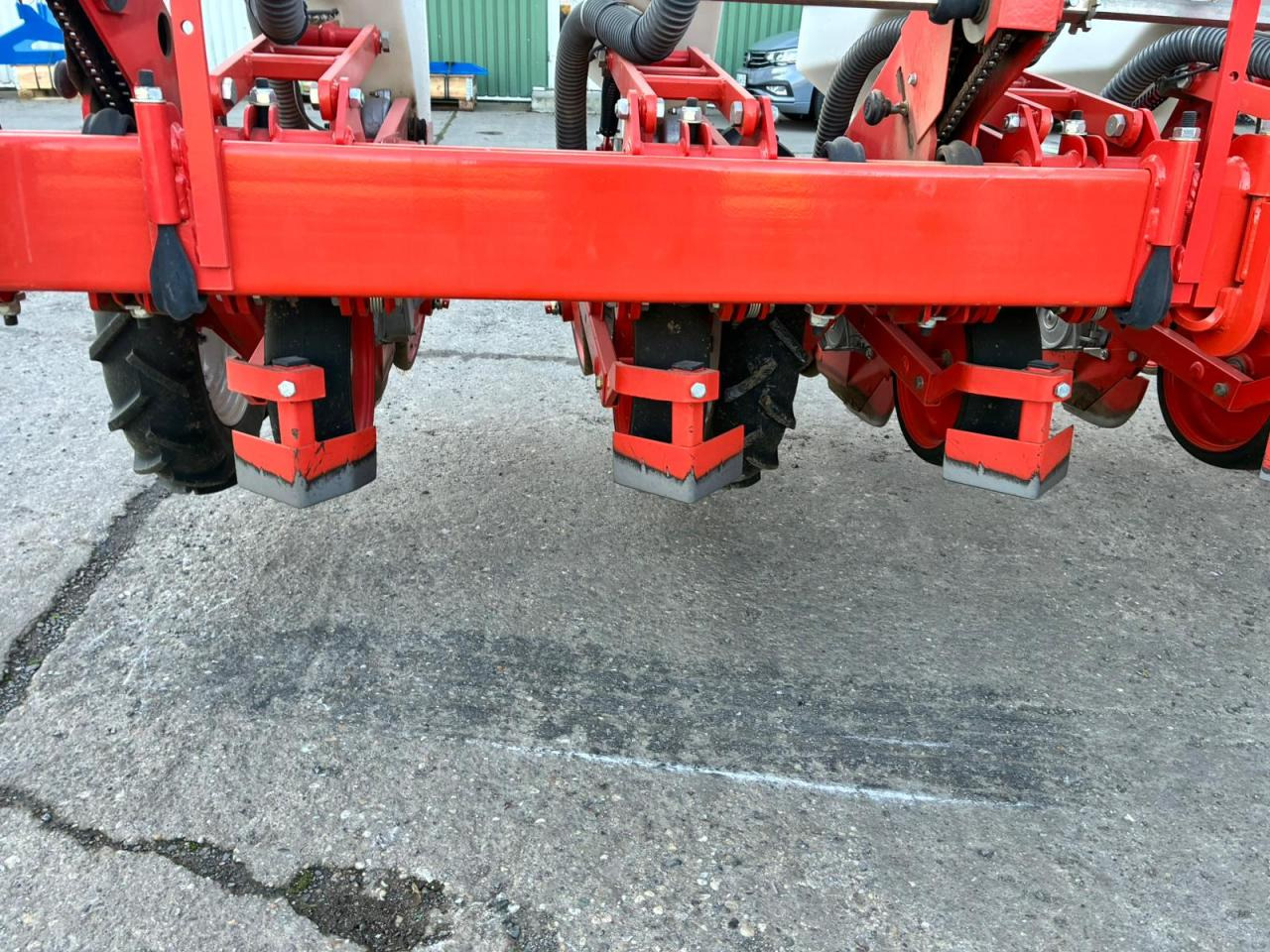 Kuhn PL2 Monob 6M00 12RG - وضع البذور فى خطوط: صور 5 Kuhn PL2 Monob 6M00 12RG - وضع البذور فى خطوط: صور 5