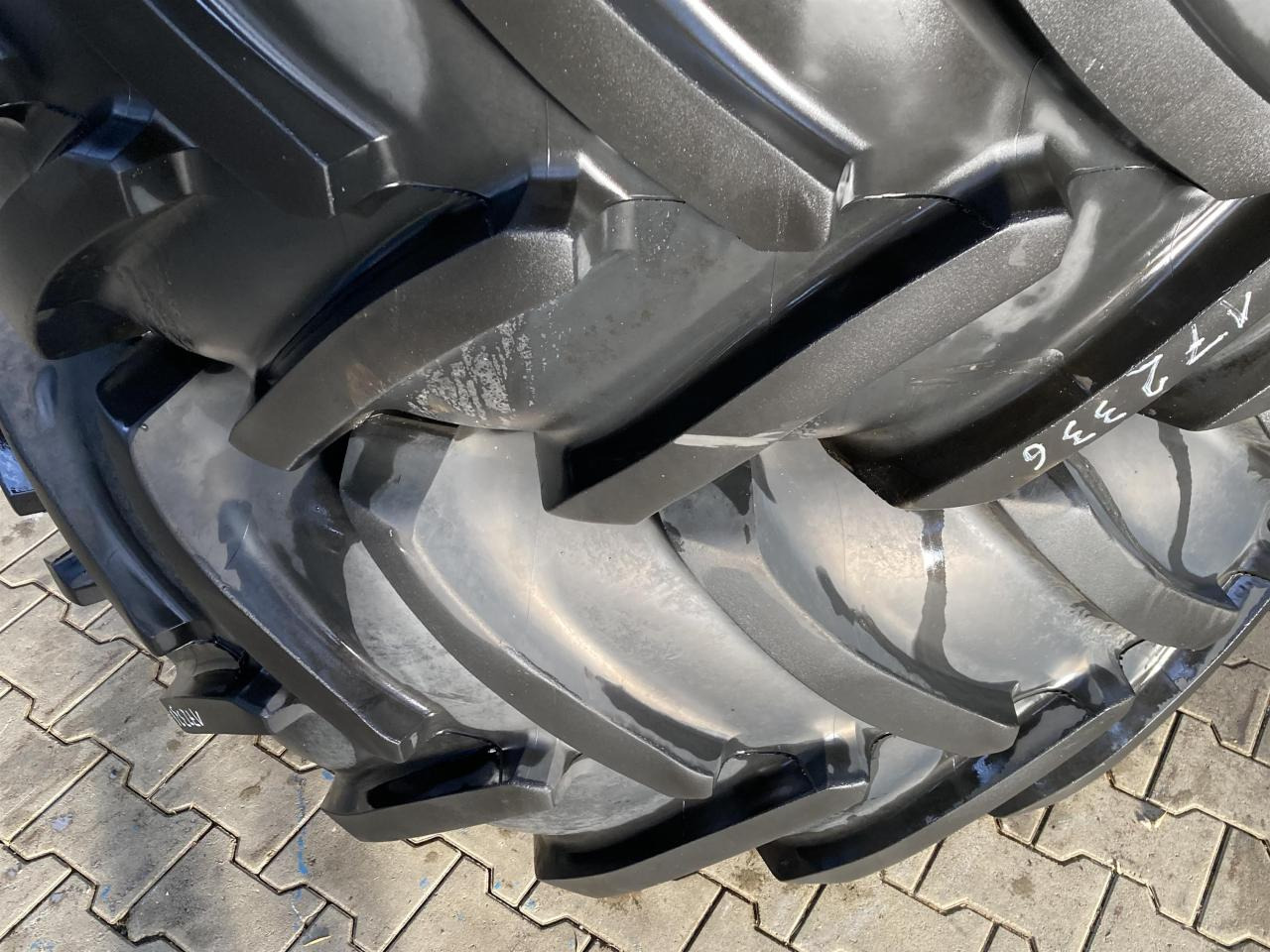 Michelin 620/70R38 - الإطارات - الآلات والماكينات الزراعية: صور 2 Michelin 620/70R38 - الإطارات - الآلات والماكينات الزراعية: صور 2