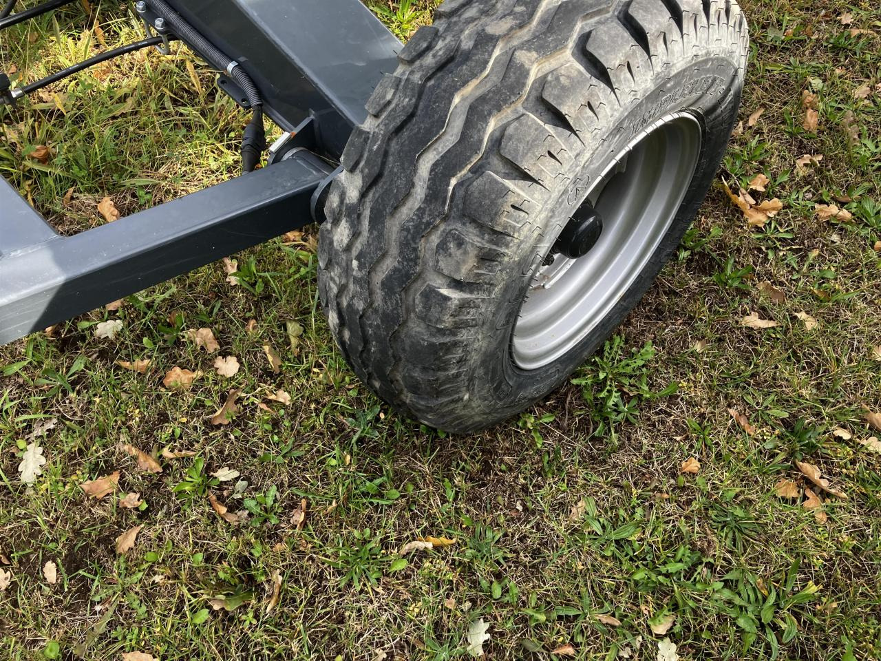 TAM Leguan Quattro 45ft - حصادة شاملة - الرأس: صور 5 TAM Leguan Quattro 45ft - حصادة شاملة - الرأس: صور 5