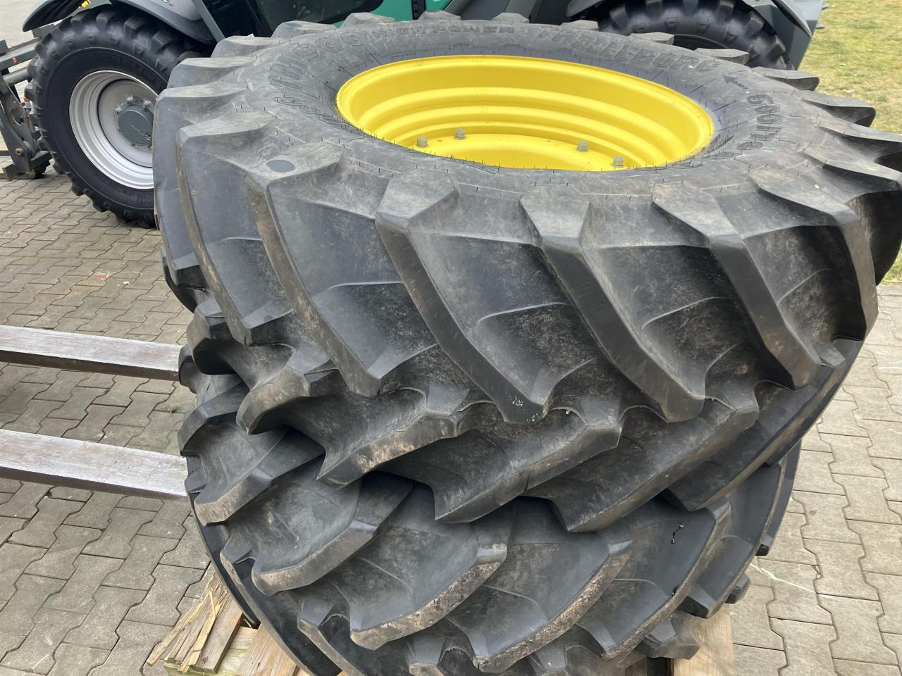 Trelleborg 600/70R30 - الإطارات - الآلات والماكينات الزراعية: صور 1 Trelleborg 600/70R30 - الإطارات - الآلات والماكينات الزراعية: صور 1